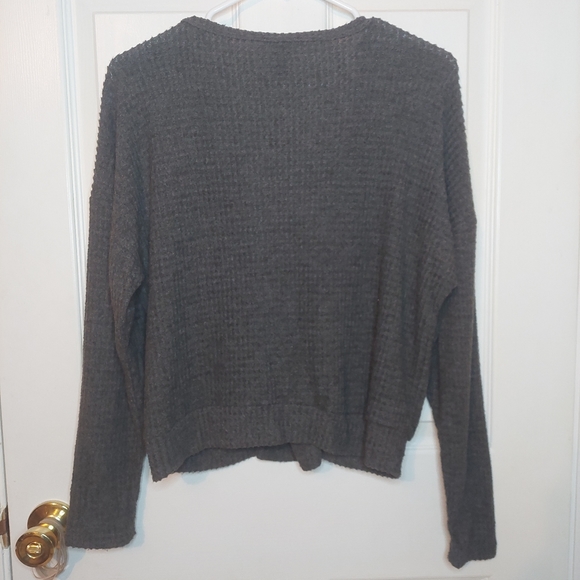 Forever 21 Grey Wrap Front Soft Waffle Knit Oversized Sweater Size Small - Picture 2 of 9